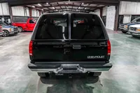 1998-Chevrolet-Tahoe-Black-126205-36.jpg