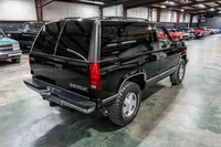 1998-Chevrolet-Tahoe-Black-126205-37.jpg