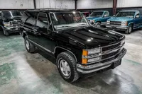 1998-Chevrolet-Tahoe-Black-126205-39.jpg