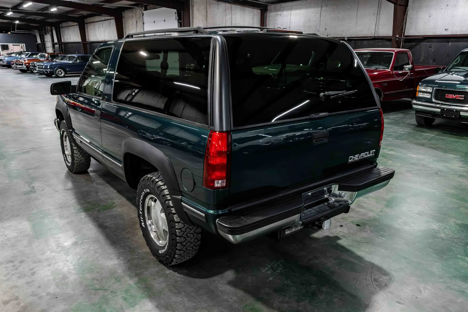 1998-Chevrolet-Tahoe-Emerald-Green-Metallic-138303-35.jpg