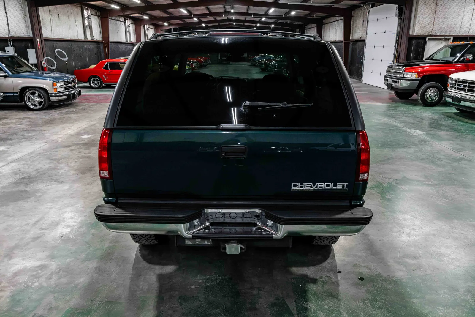 1998-Chevrolet-Tahoe-Emerald-Green-Metallic-138303-36.jpg