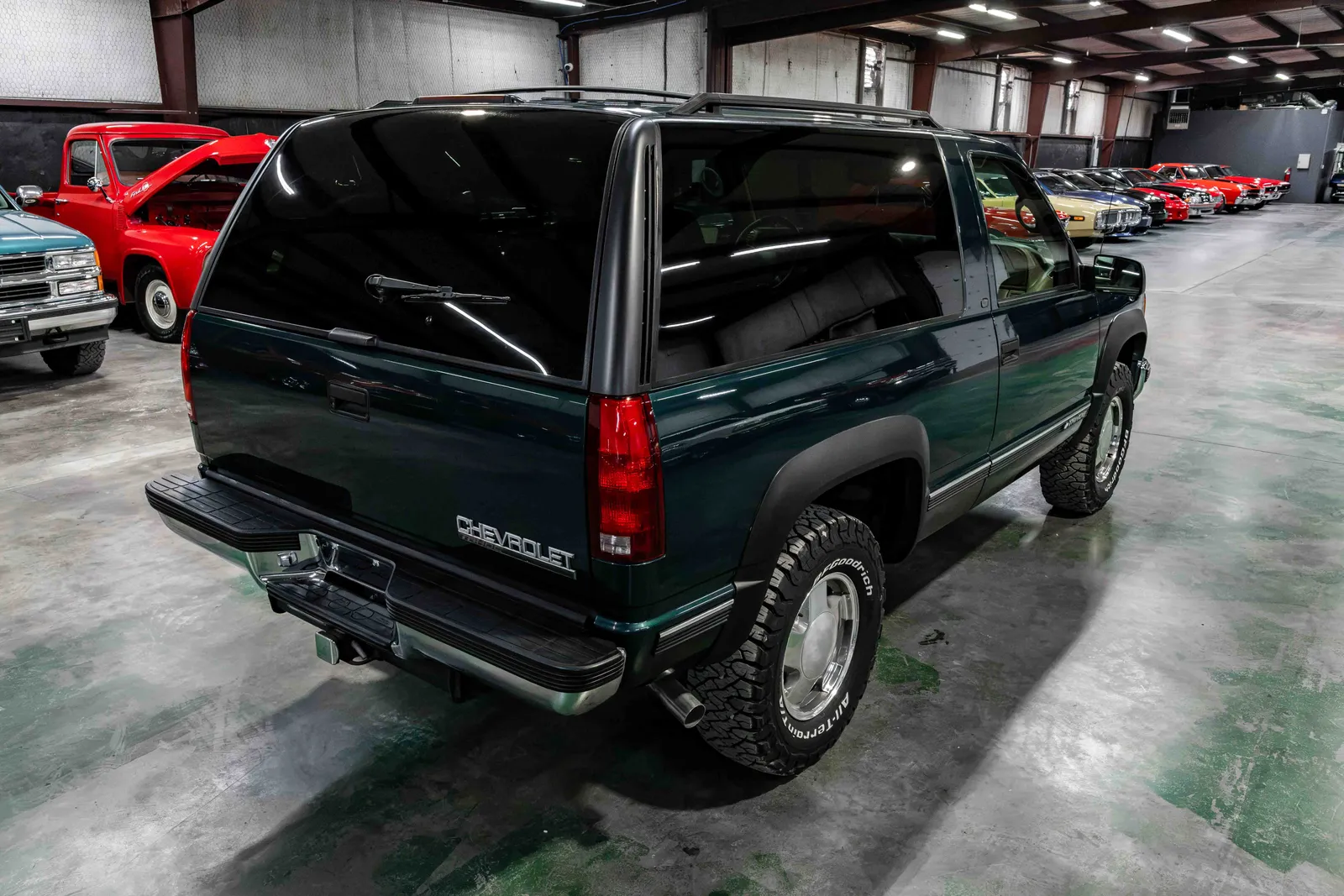 1998-Chevrolet-Tahoe-Emerald-Green-Metallic-138303-37.jpg
