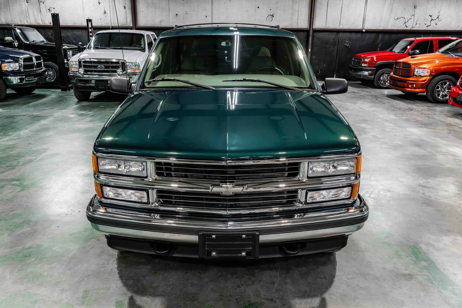 1998-Chevrolet-Tahoe-Emerald-Green-Metallic-138303-40.jpg