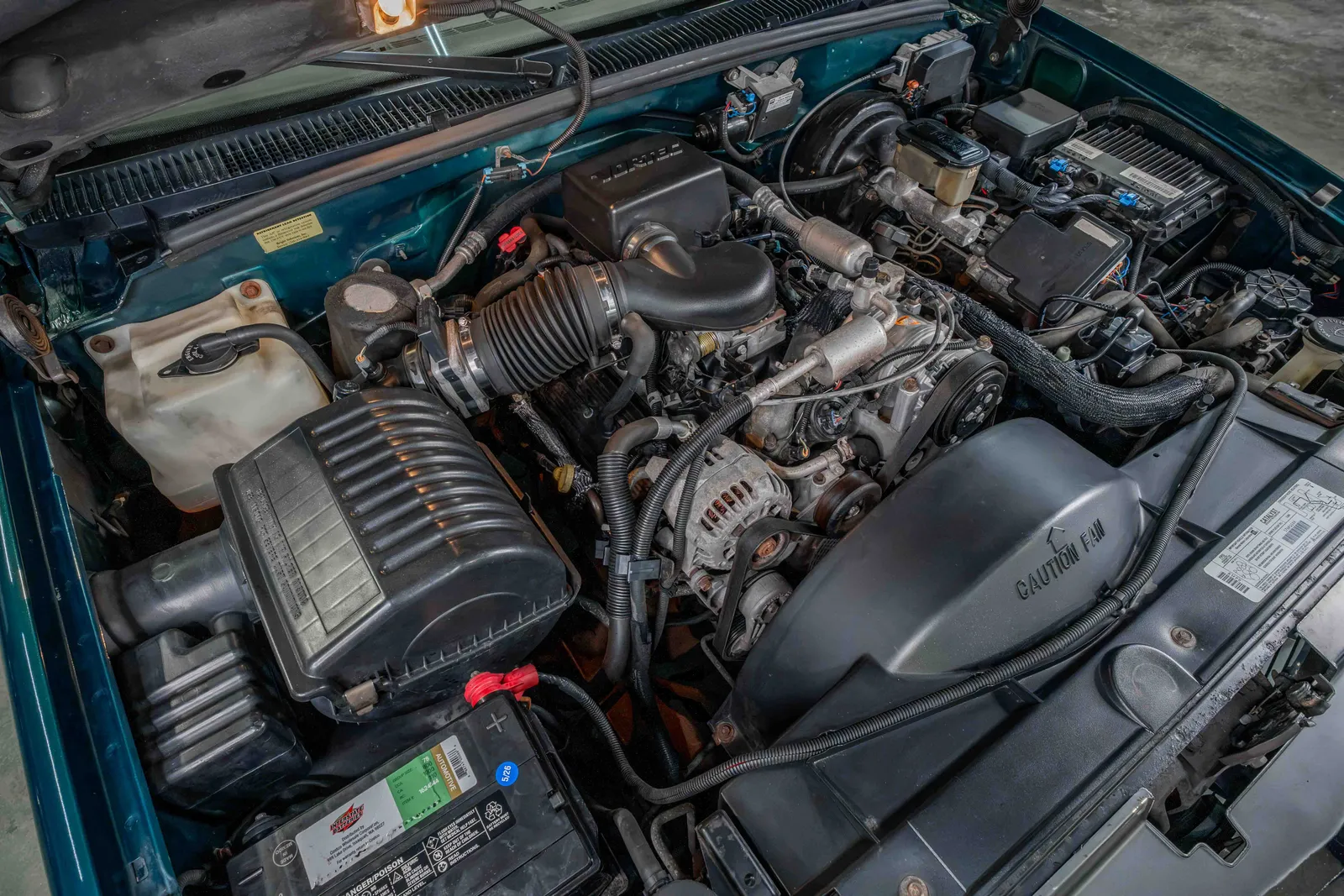 1998-Chevrolet-Tahoe-Emerald-Green-Metallic-138303-41.jpg