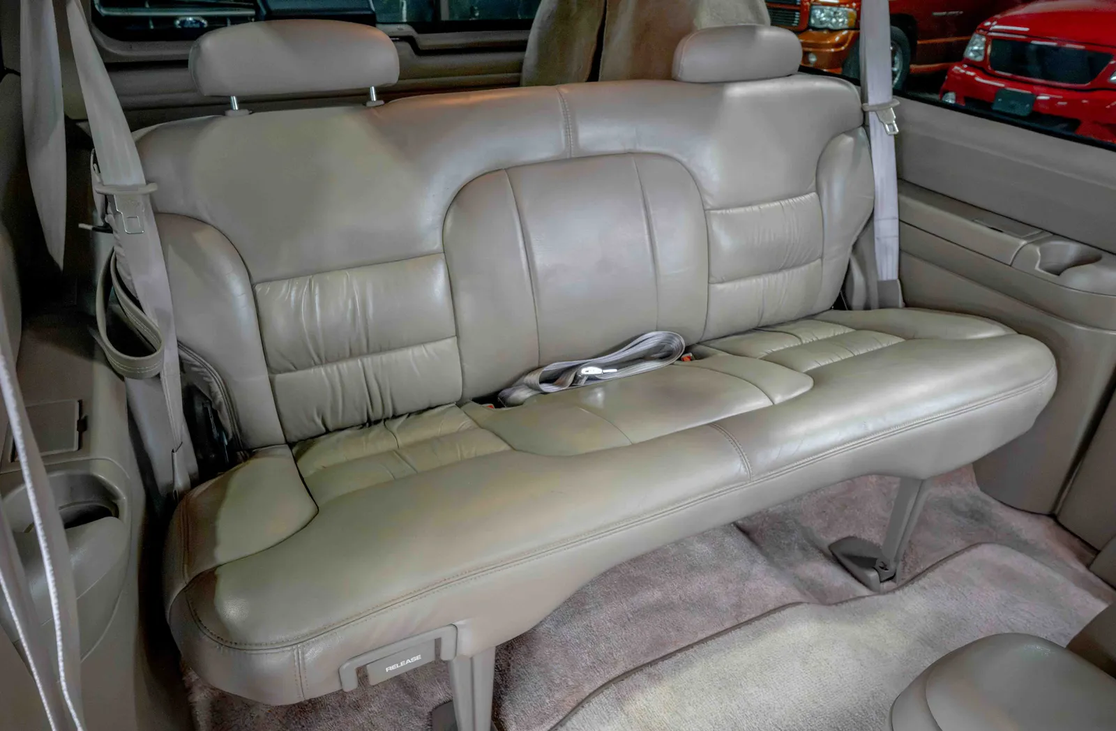 1998-Chevrolet-Tahoe-Emerald-Green-Metallic-138303-50.jpg