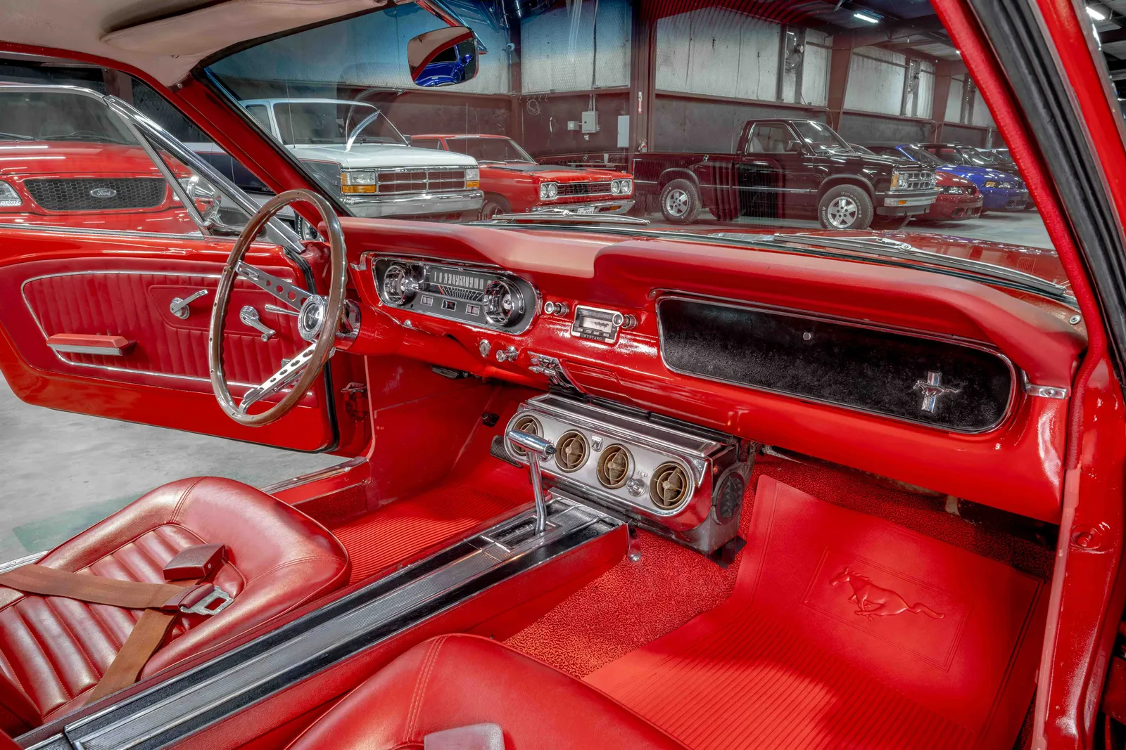 1965-Ford-Mustang-Red-5F07C764906-49.jpg
