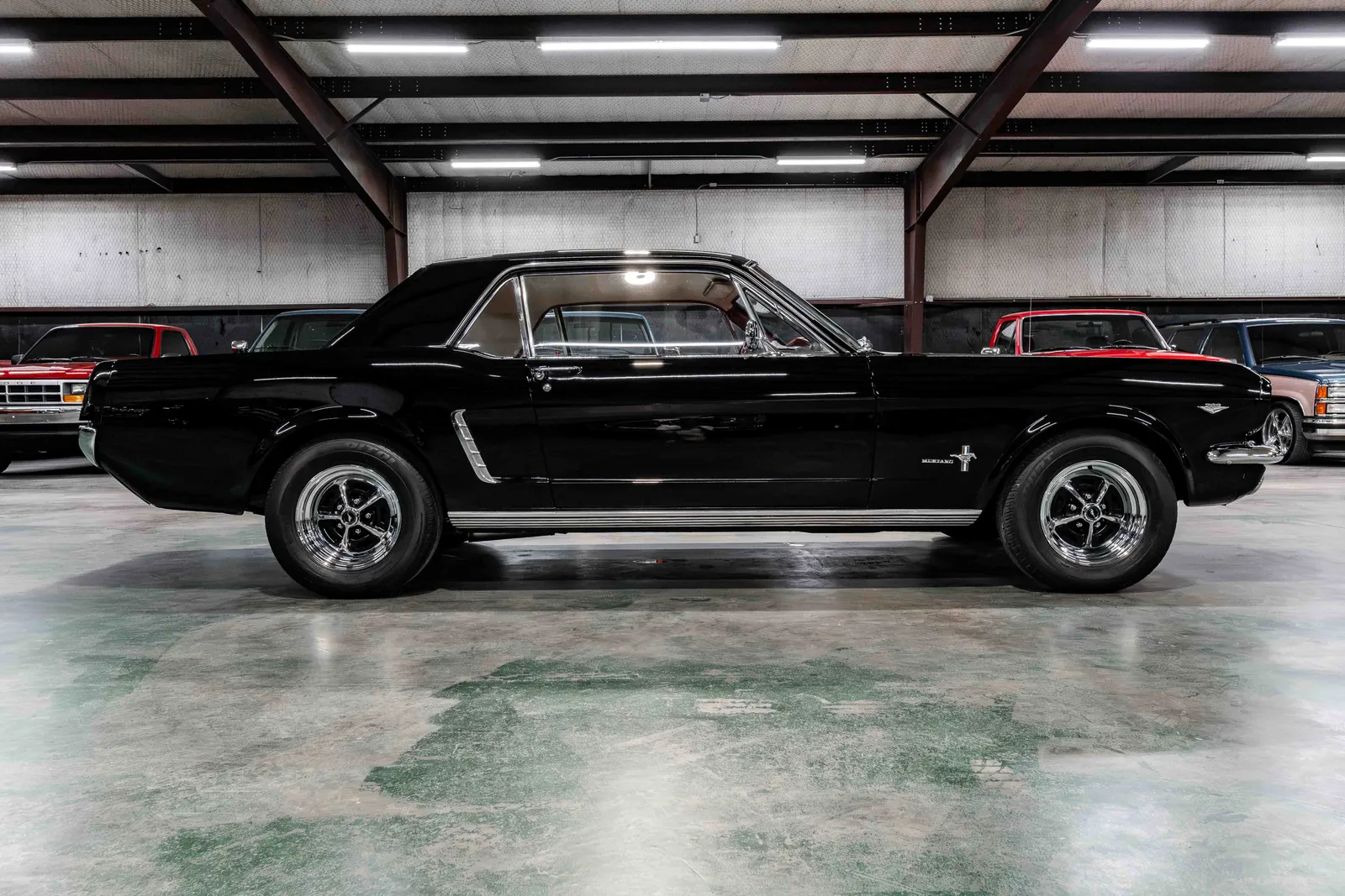 1965-Ford-Mustang-Black-5F07D200815--38.jpg