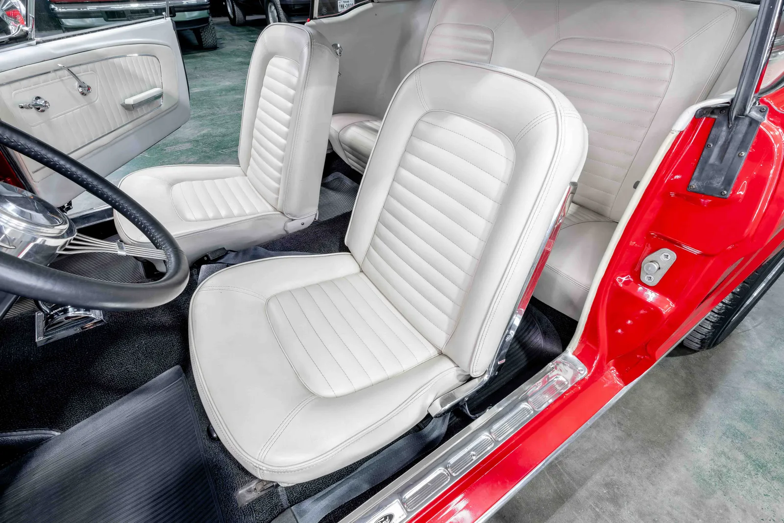 1965-Ford-Mustang-Red-5R07C193177--45.jpg