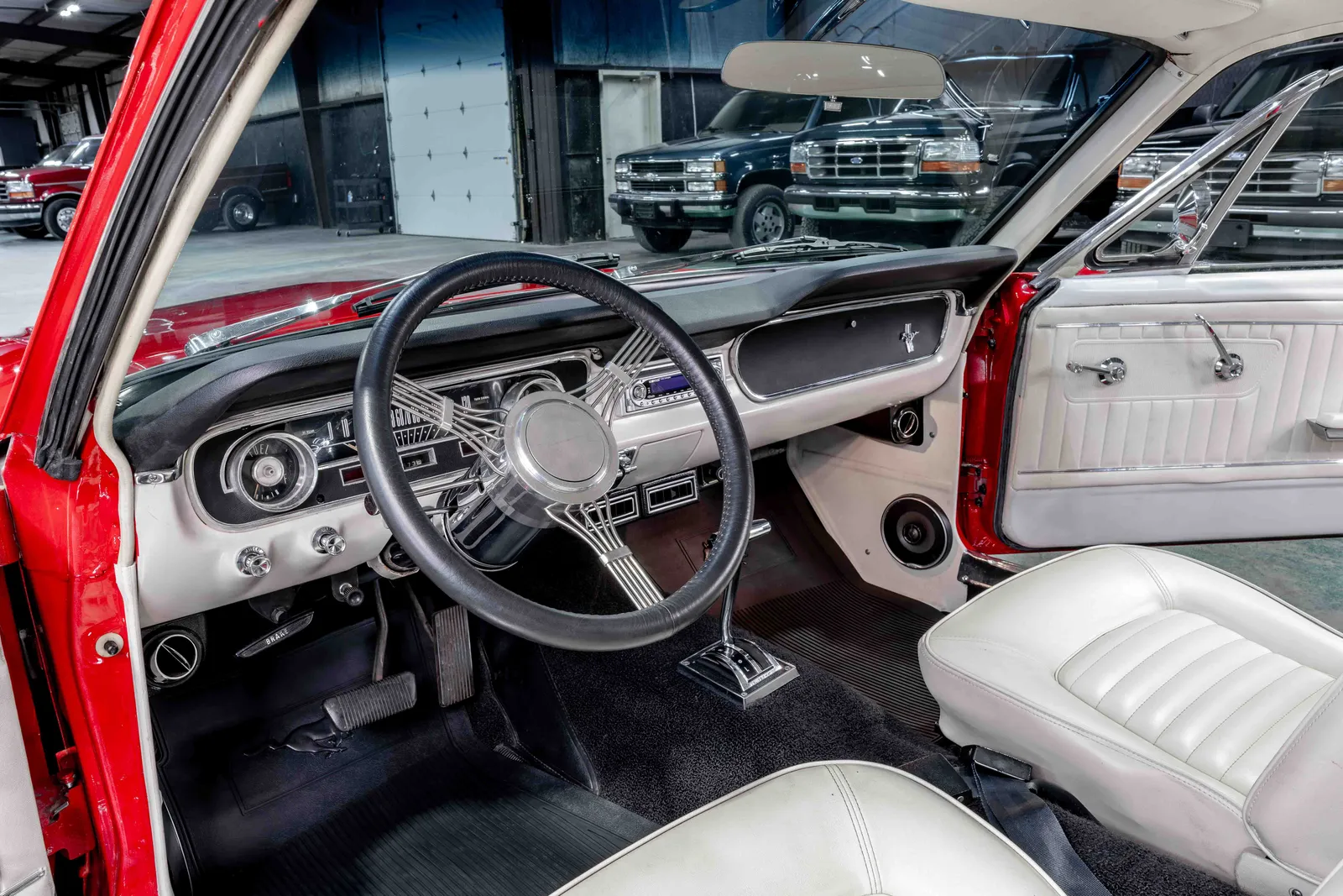 1965-Ford-Mustang-Red-5R07C193177--46.jpg