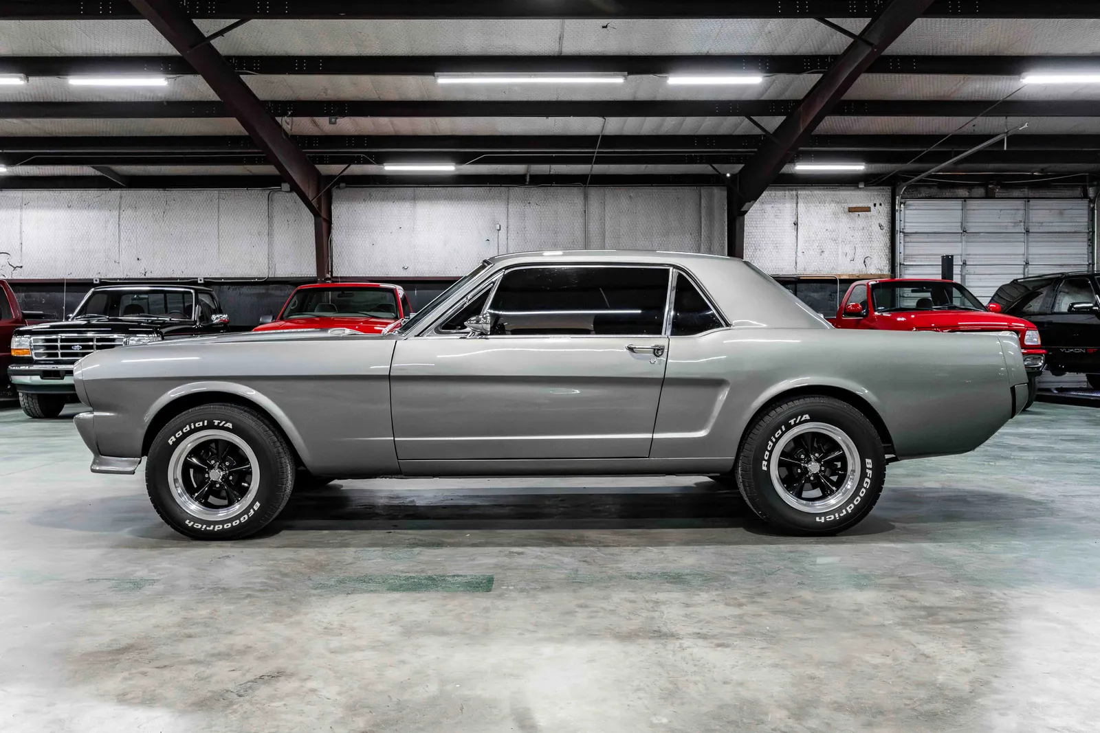 1966-Ford-Mustang-Grey-215928-34.jpg
