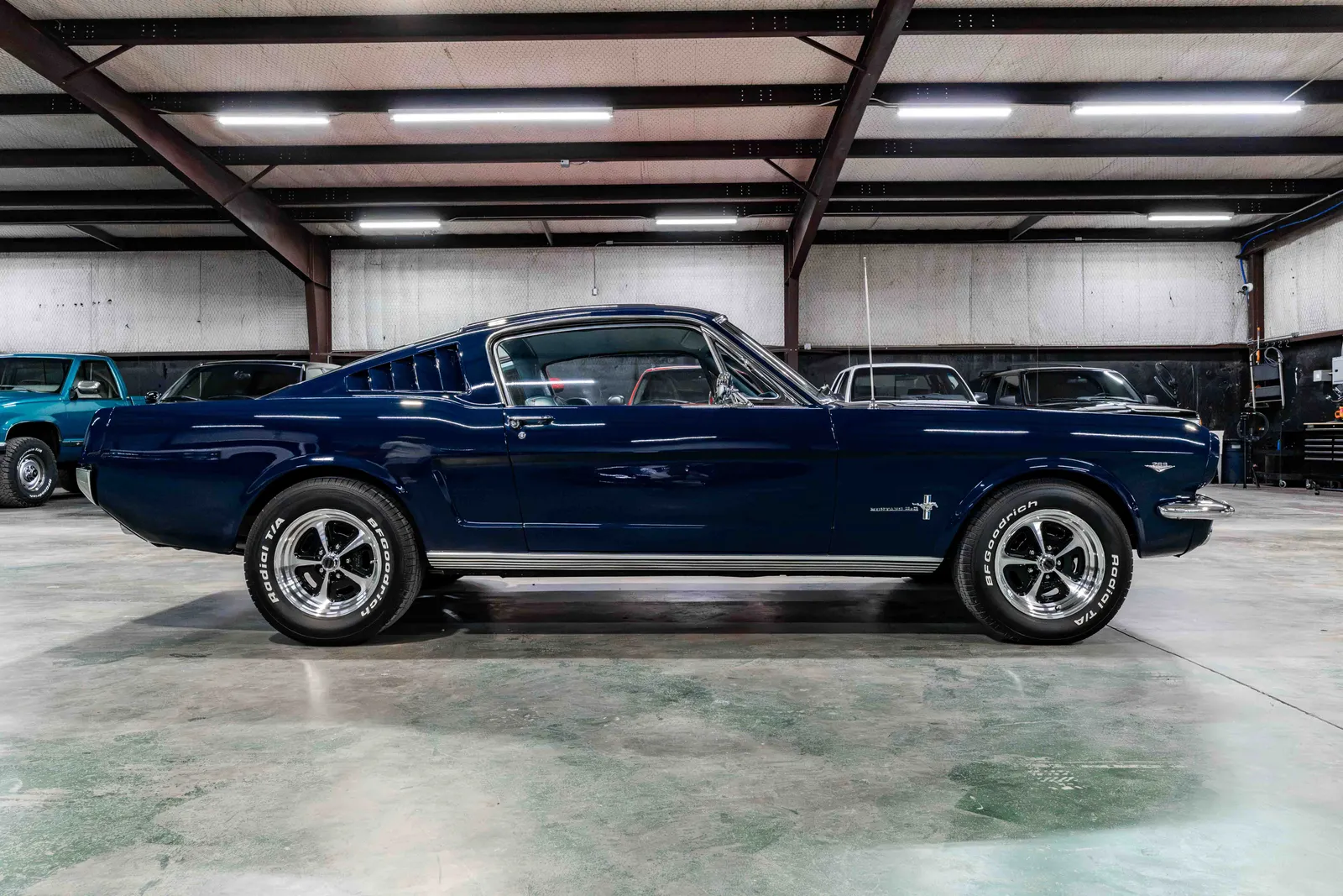 1966-Ford-Mustang-Nightmist-Blue-Poly-6F09C125846-38.jpg