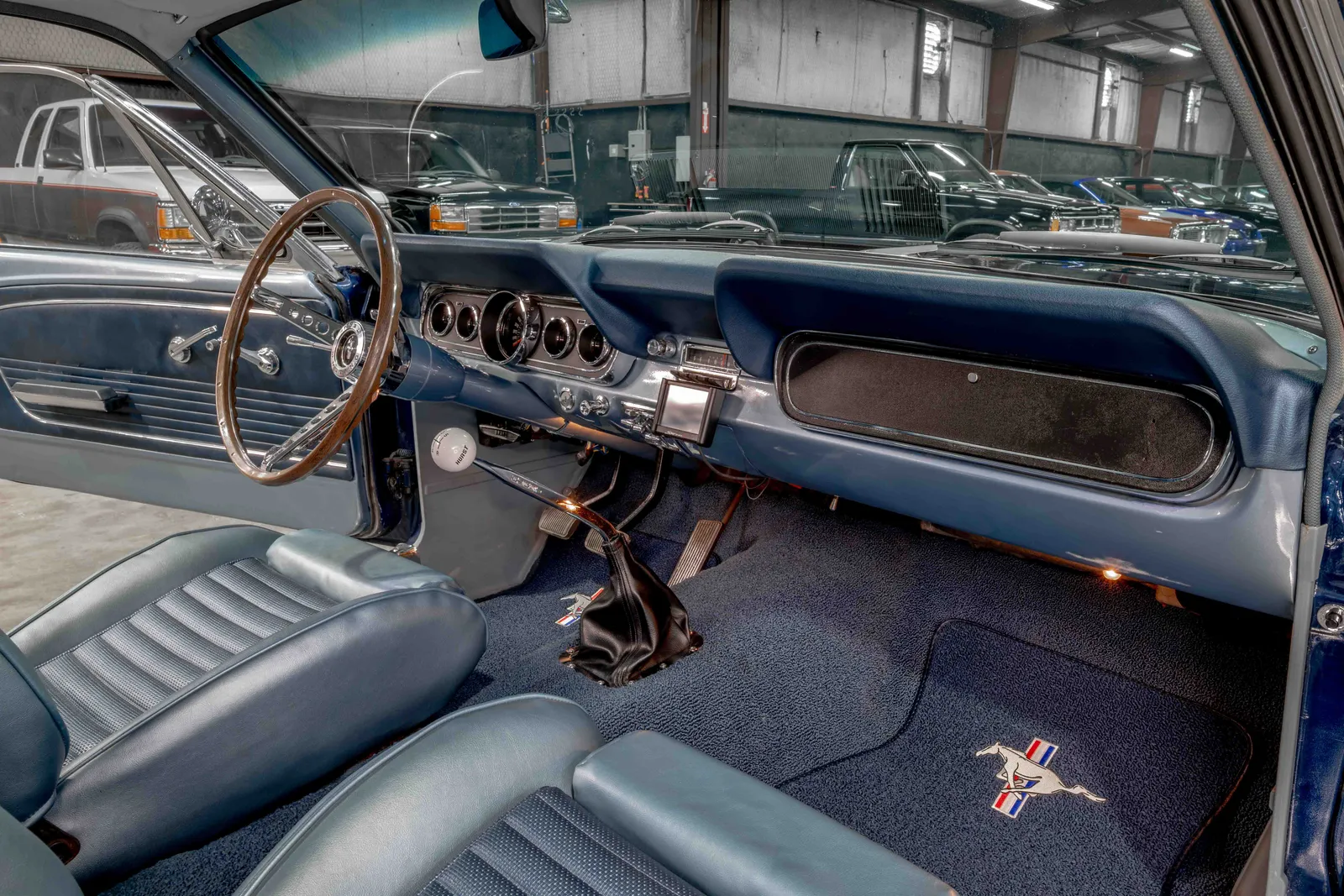 1966-Ford-Mustang-Nightmist-Blue-Poly-6F09C125846-49.jpg