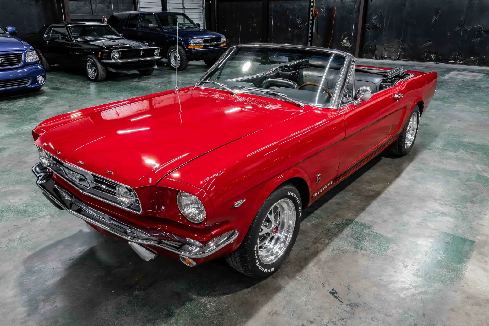 1966-Ford-Mustang-Red-126671-33.webp