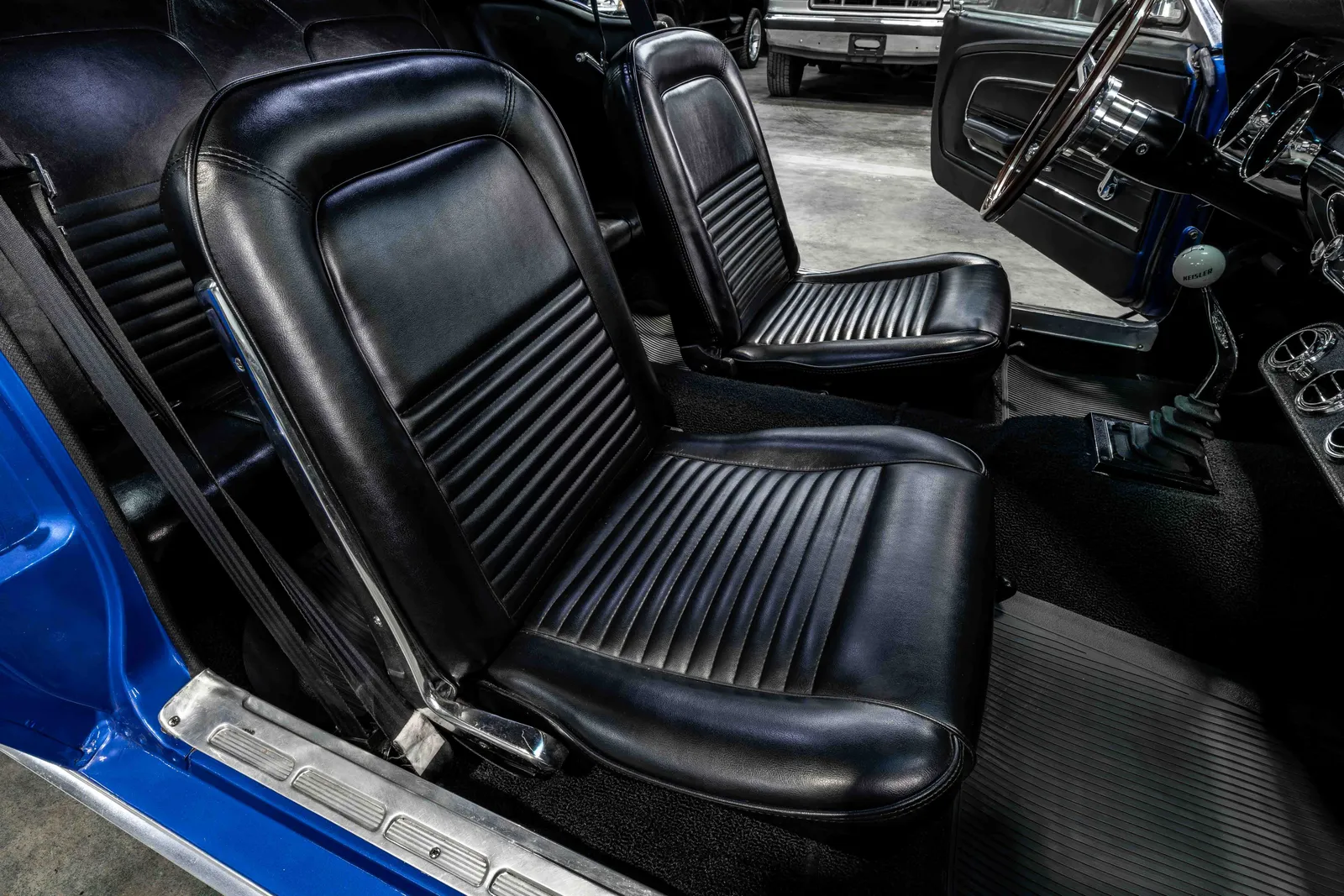 1967-Ford-Mustang-Blue-7R01C121831-48.jpg