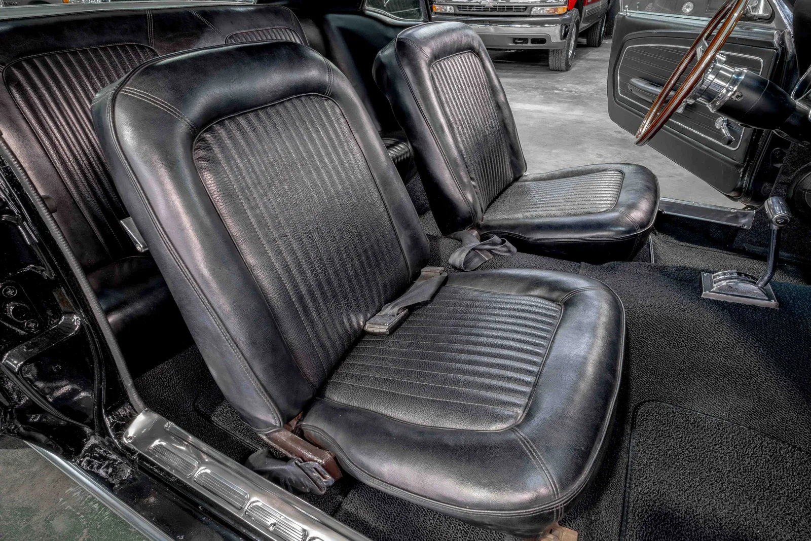 1968-Ford-Mustang-Black-8R01C142427-48.jpg