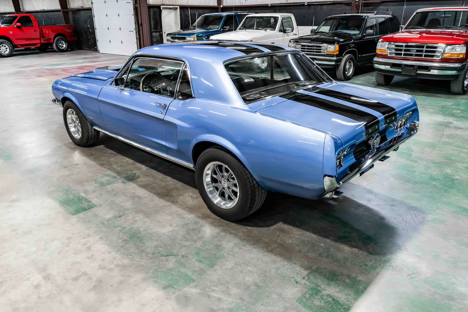 Ford-Mustang-Blue-169233-35.jpg