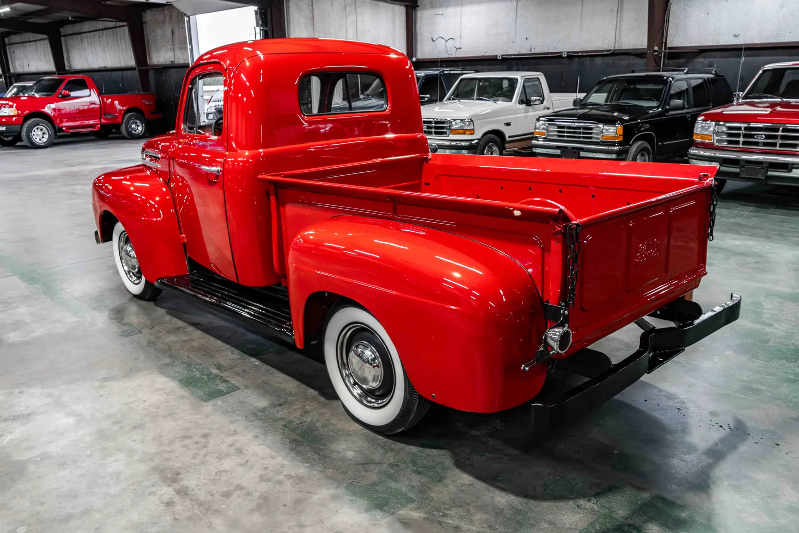 1950-Ford-F1-Red-97HC296624-35.jpg