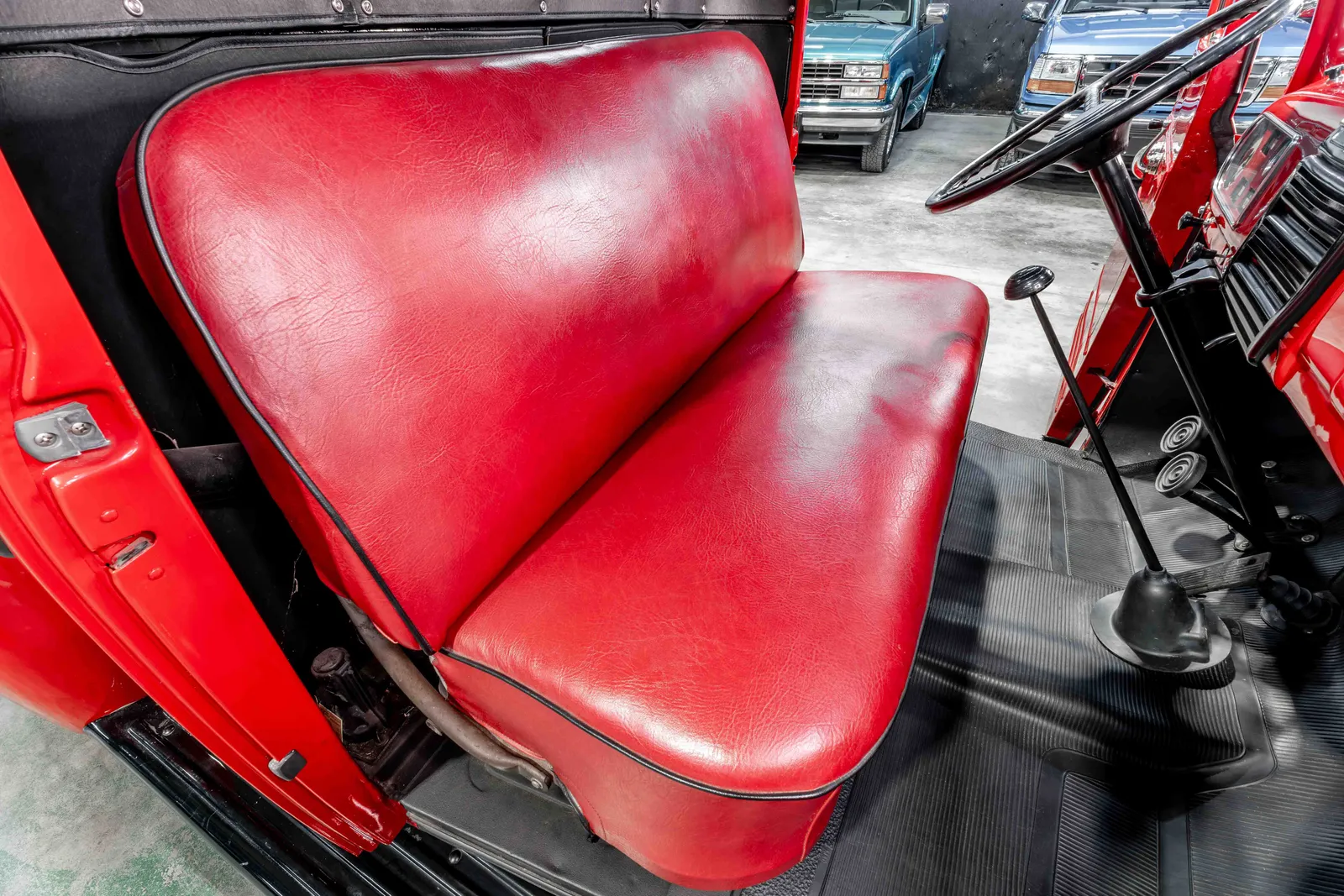 1950-Ford-F1-Red-97HC296624-44.jpg