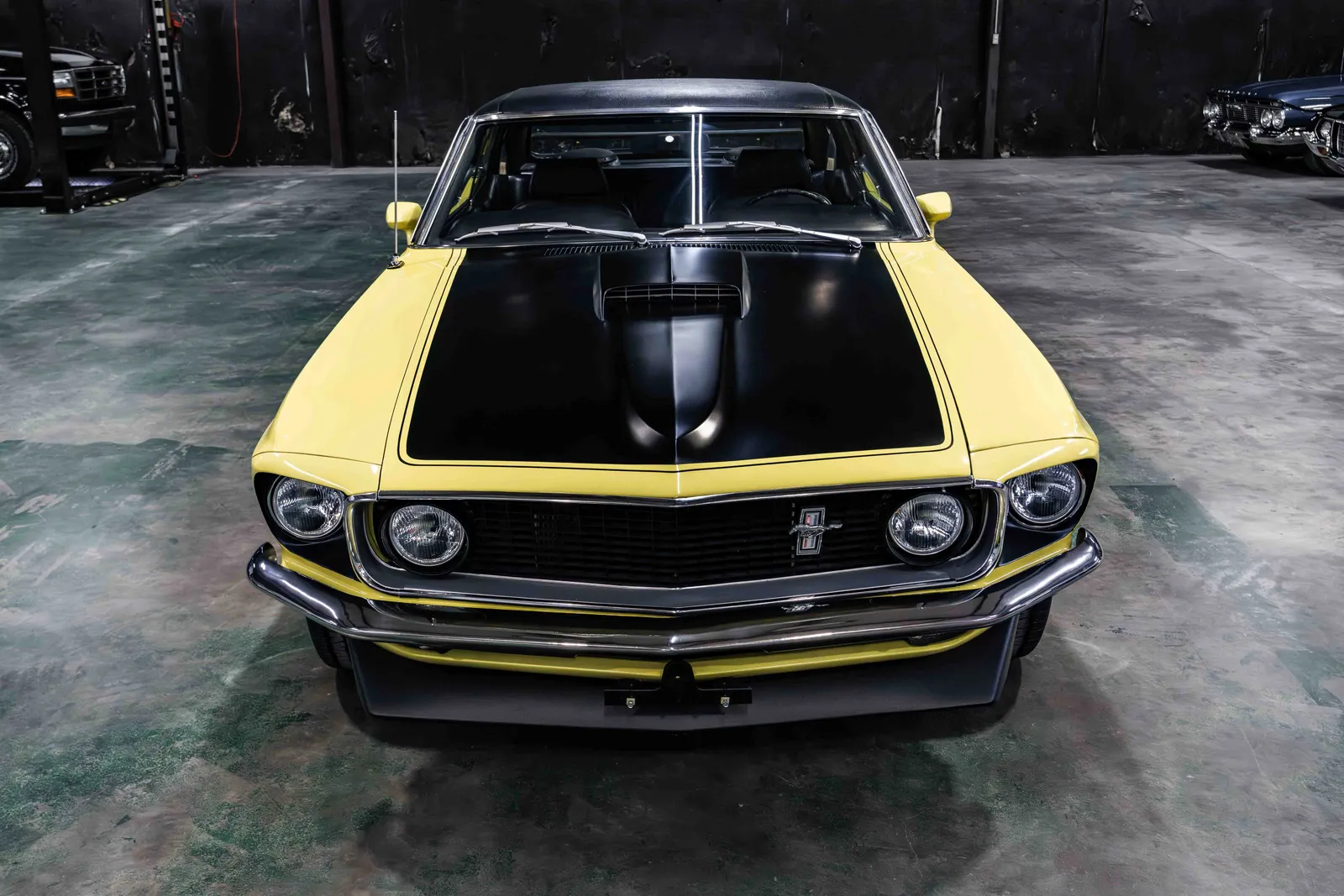 7_1969-Ford-Mustang-Yellow-195748-43.jpg