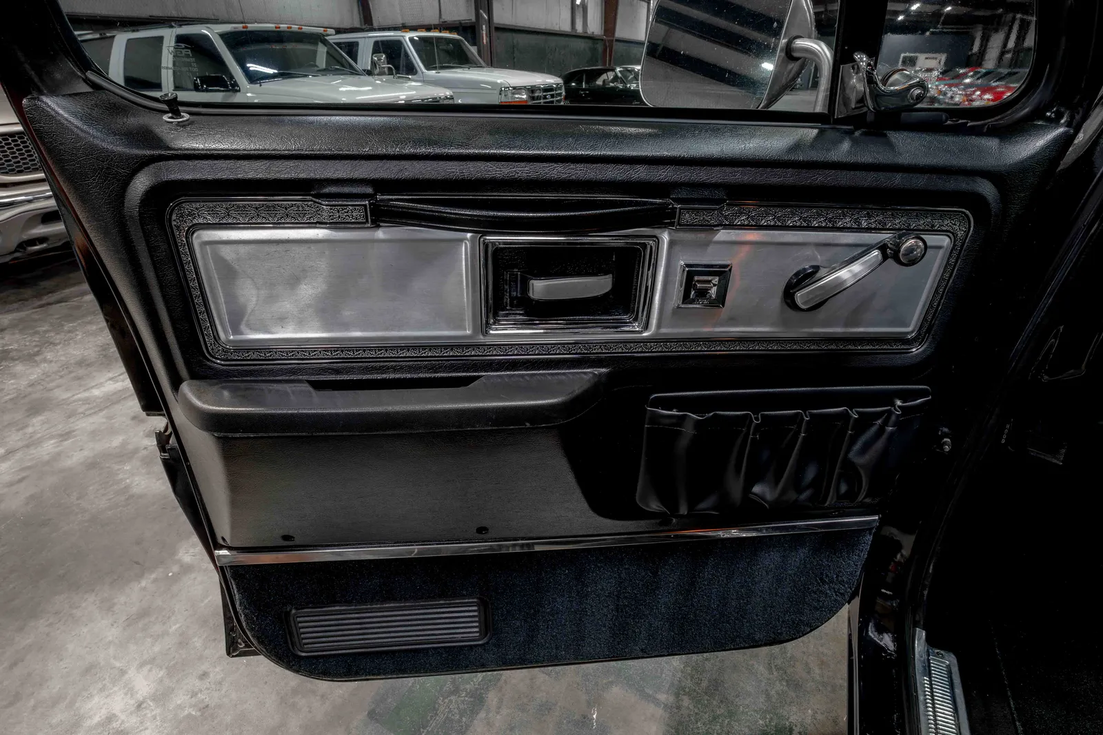 1978-Chevrolet-C10-Black-CCL448J101635-44.jpg