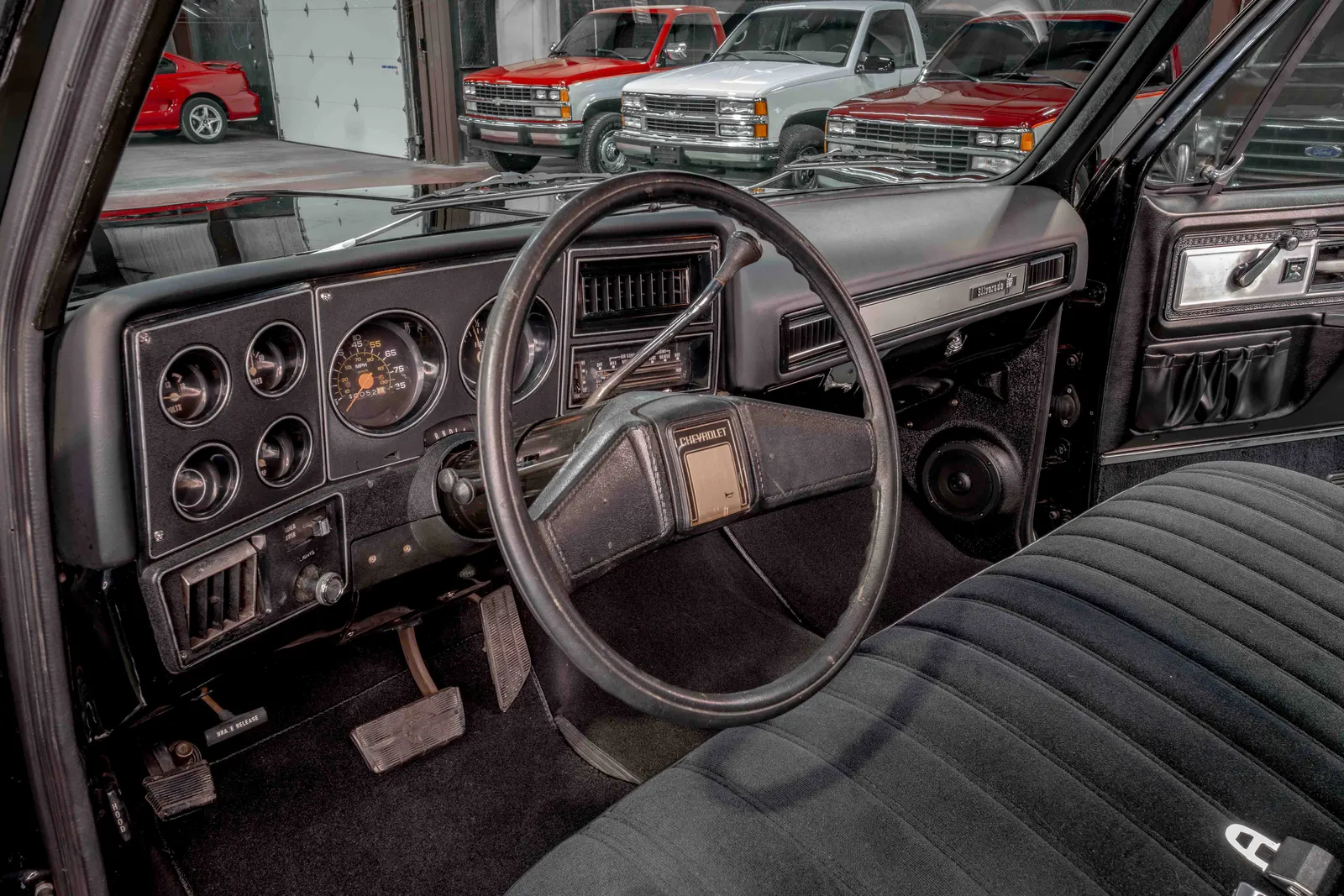 1978-Chevrolet-C10-Black-CCL448J101635-46.jpg