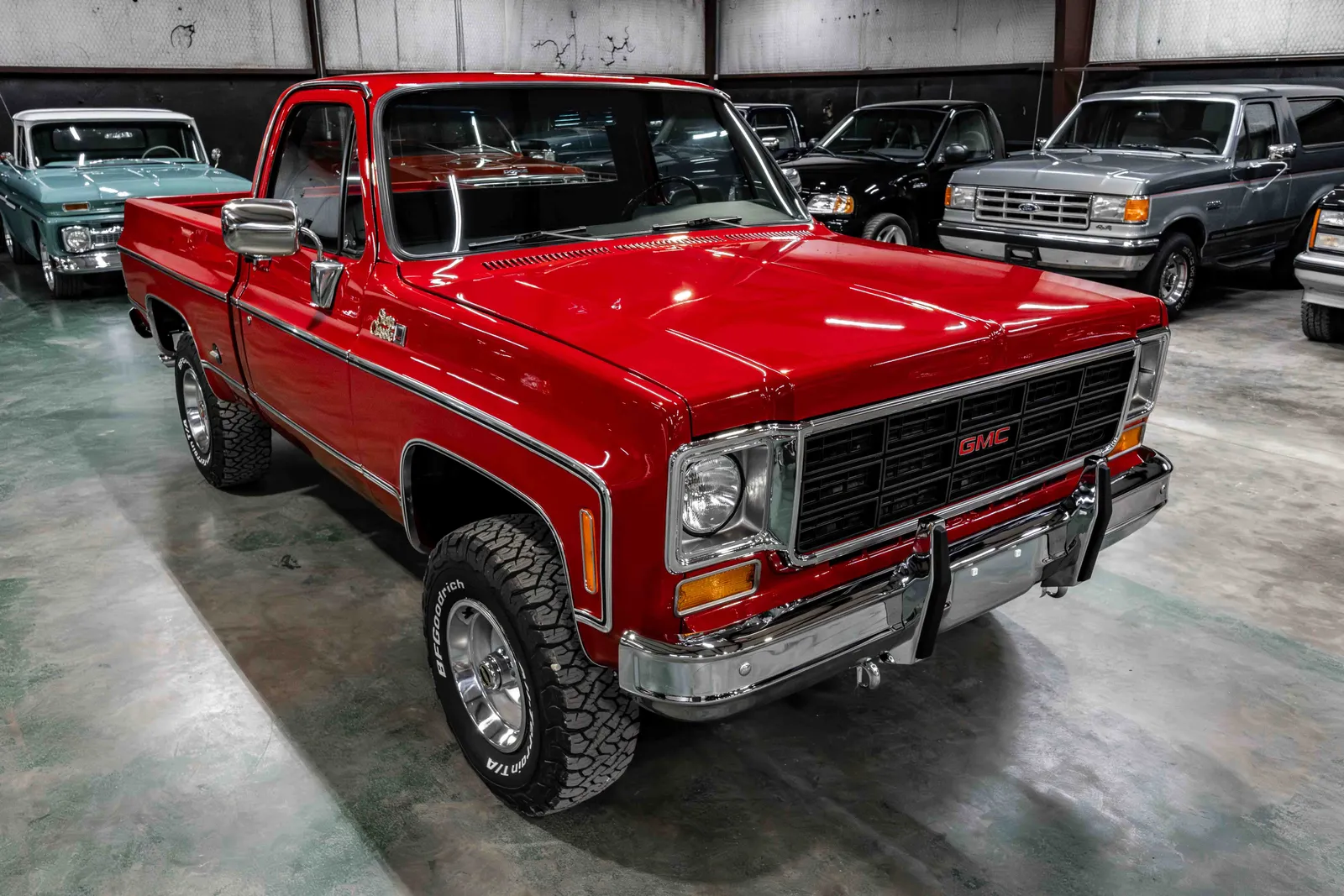 1978-GMC-K10-Red-500966-39.jpg