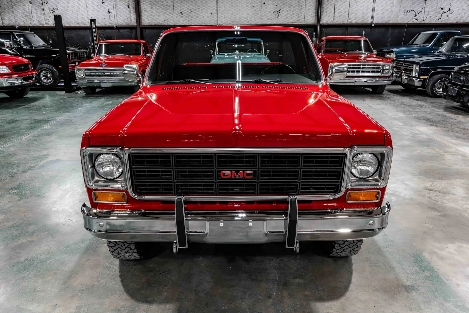 1978-GMC-K10-Red-500966-40.jpg