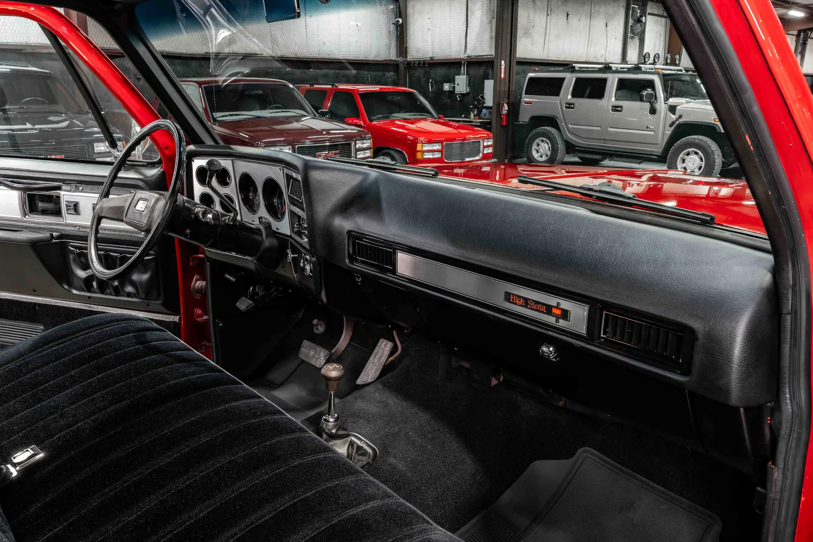 1978-GMC-K10-Red-500966-49.jpg