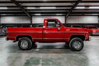 1978-GMC-K10-Red-500966-38.jpg