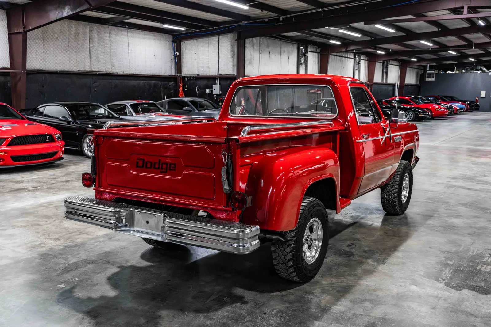 4_1979-Dodge-Power-Wagon-Red-216887-34.jpg