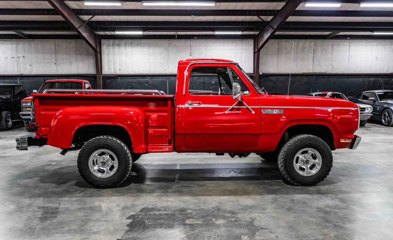 5_1979-Dodge-Power-Wagon-Red-216887-35.jpg