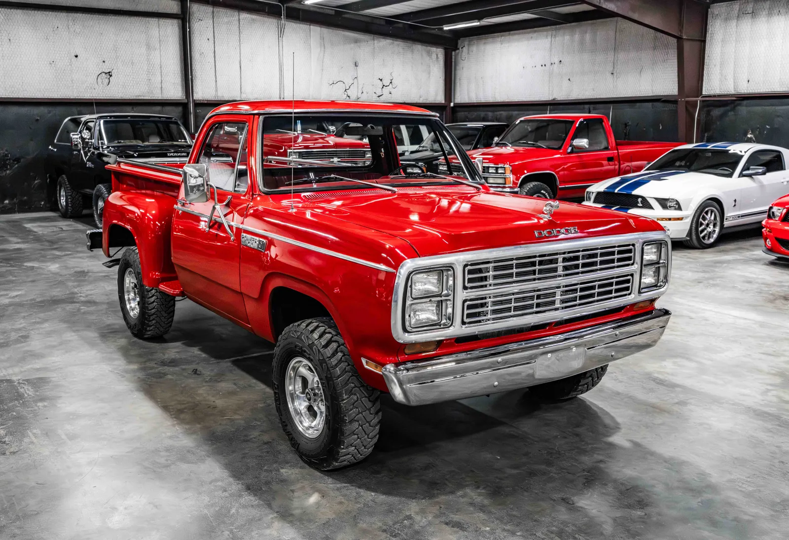 6_1979-Dodge-Power-Wagon-Red-216887-36.jpg